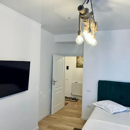 Onix Building 708 Apartment Navodari